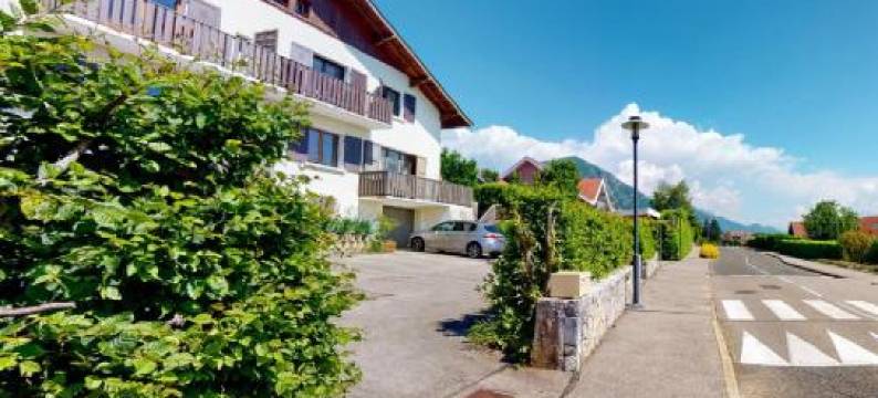 Apartment with 2 Bedrooms for 4 People in Annecy-Le-Vieux图片