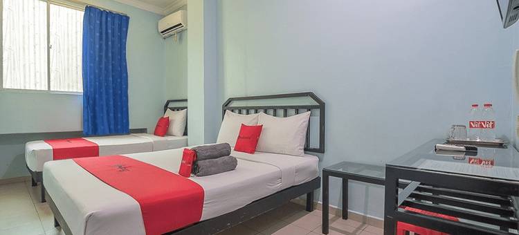 红多兹酒店-近巴淡岛纳格雅城市布道2号(RedDoorz near Nagoya Citywalk Batam 2)图片