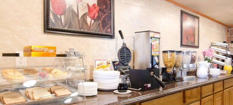 罗德威套房酒店(Knights Inn & Suites Emporia)图片