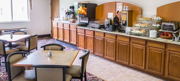 靠近日内瓦湖的伍德斯托克品质酒店旅店和套房(Quality Inn & Suites Woodstock Near Lake Geneva)图片