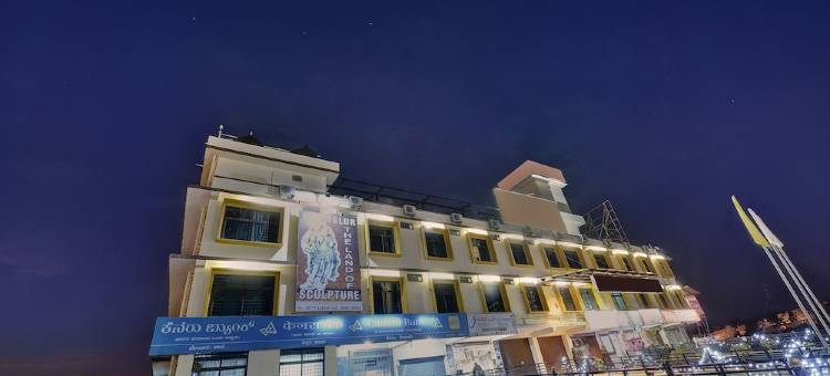 Capital O Hotel Samanvi International图片