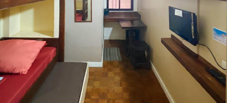 红多兹酒店@纳苏格布苏基特尔经济酒店(RedDoorz @ Sukitel Budget Hotel Nasugbu)图片