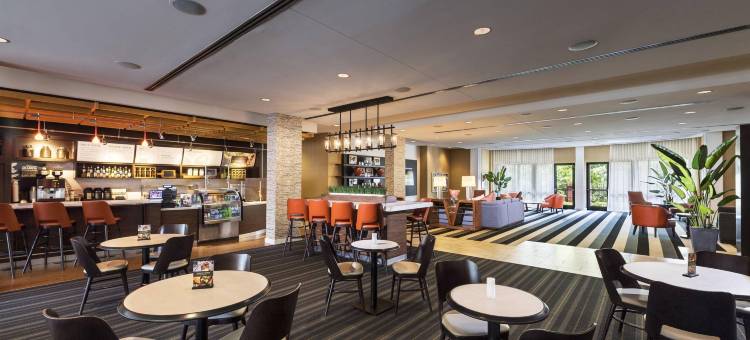 佐治亚州亚特兰大比福德购物中心万怡酒店(Courtyard Atlanta Buford Mall of Georgia)图片