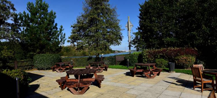 怀特岛村普瑞米尔大酒店(新港)(Premier Inn Isle Of Wight (Newport))图片