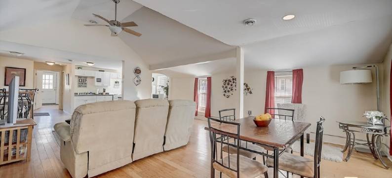 Frontdesk 1600 N Jackson St Apts Lower East Side Milwaukee图片