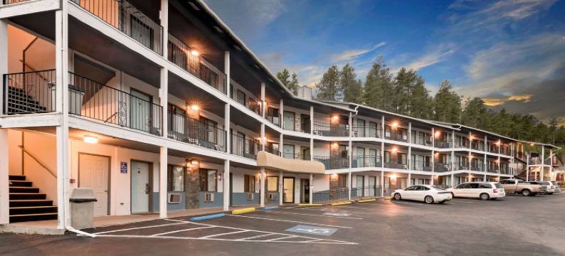 基斯通顿-拉什莫尔山速8酒店(Super 8 by Wyndham Keystone/Mt. Rushmore)图片