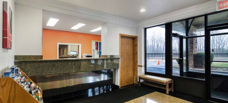 利伯蒂维尔6号汽车旅馆(Motel 6 Libertyville, IL)图片