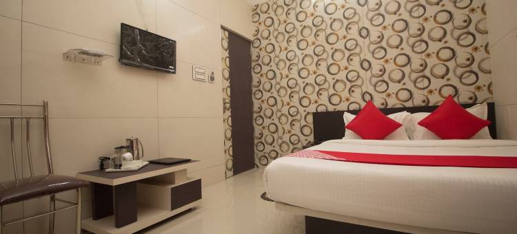 Super Capital O Hotel Priyanshu图片