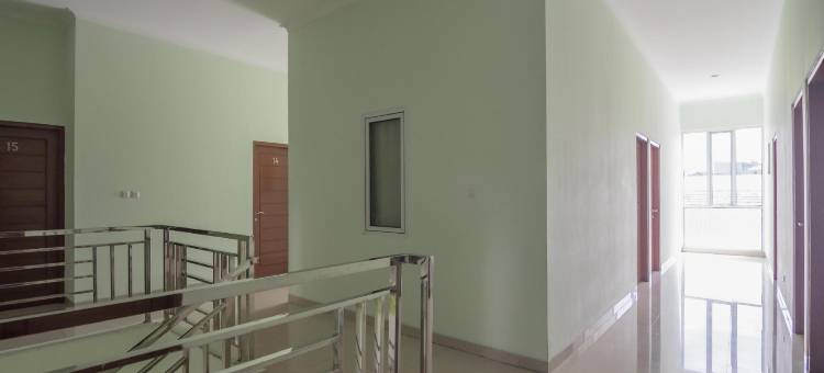 RedDoorz at Hotel Griya Gatsu Lampung图片