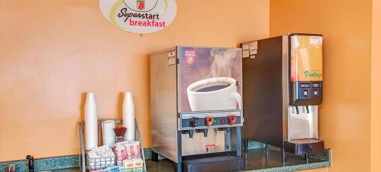 温德姆速8-斯坦福德/纽约市区(Super 8 by Wyndham Stamford/New York City Area)图片