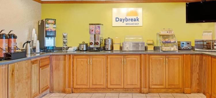 堪萨斯城南温德姆戴斯套房酒店(Days Inn & Suites by Wyndham Kansas City South)图片