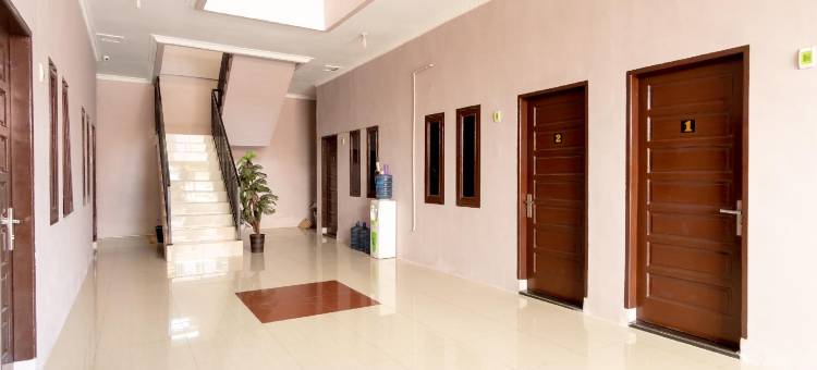 OYO1766万多利亚旅馆(Vandolia Guest House Medan RedPartner)图片