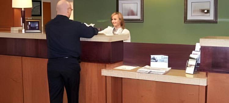 芒特弗农雷德湖万豪万枫酒店(Fairfield Inn & Suites Mount Vernon Rend Lake)图片