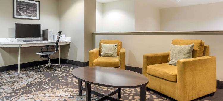 锡塔克机场舒眠酒店(Sleep Inn Sea Tac Airport)图片