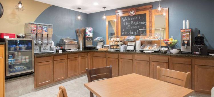 忙特普莱森特美吟温德姆酒店(AmericInn by Wyndham Mount Pleasant)图片