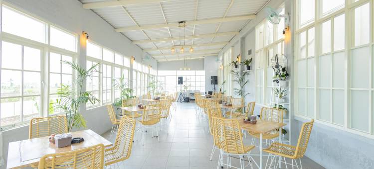 红多兹Plus酒店-近玛琅机场(RedDoorz Plus Near Malang Airport)图片