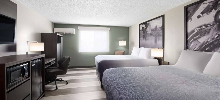 速8酒店-温德姆康拉德(Super 8 by Wyndham Conrad)图片