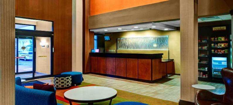 安尼斯顿牛津万豪万枫套房酒店(Fairfield Inn & Suites by Marriott Anniston Oxford)图片