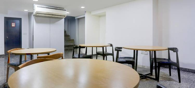 Super Townhouse Rohini Sector 18 Formerly Relic Stay图片