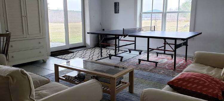 Meadow House at Powder Mill Pond - a nature lover's paradise图片