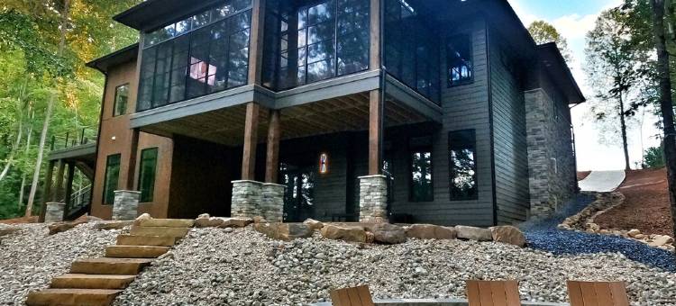 基欧威湖宽敞5卧室度假屋 – 距克莱姆森仅15分钟！(Spacious 5-Bed Lake Keowee Retreat – Only 15 Mins from Clemson!)图片
