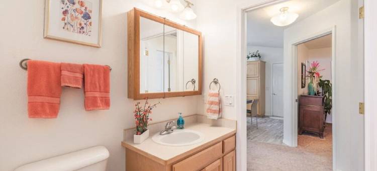 WE ARE A CHARMING DUPLEX/ 2 HOMES 4 BEDROOM 4 BATH /2 GARAGES +EV图片