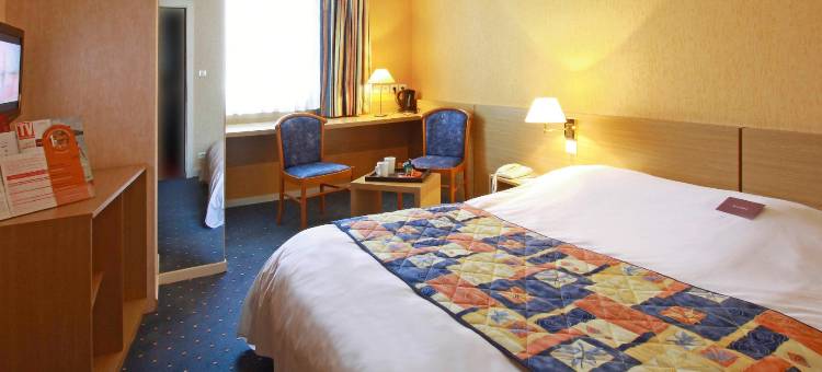 法国吕克瑟伊莱班美居酒店(Hôtel Mercure Luxeuil-Les-Bains Hexagone)图片