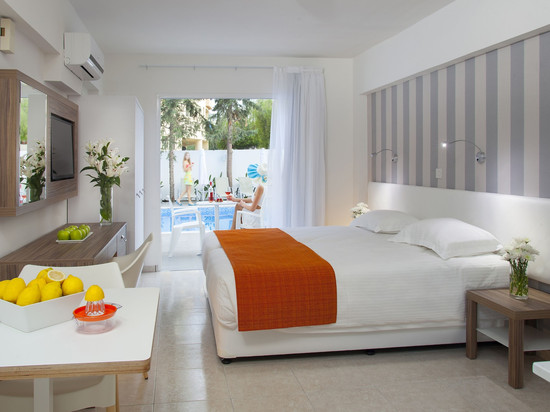 普林塞萨维拉公寓酒店