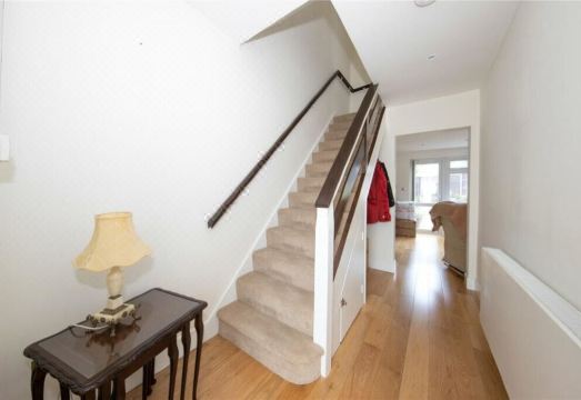 BeaconsfieldHotel Overview