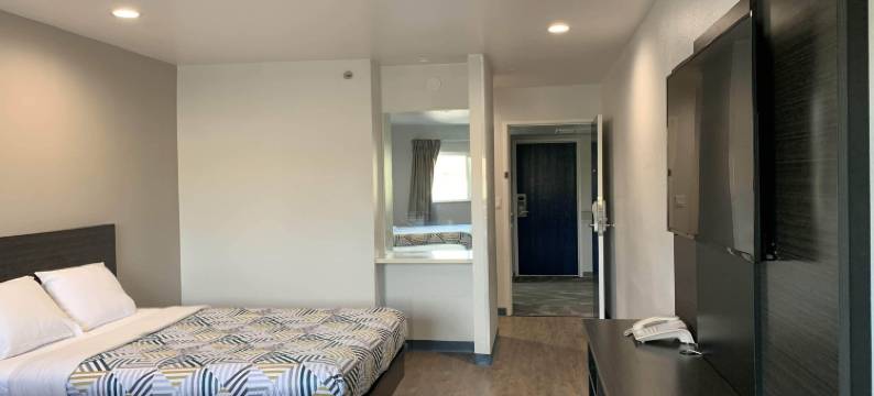 AZ公牛城摩特尔6(Motel 6 Bullhead City, AZ)图片