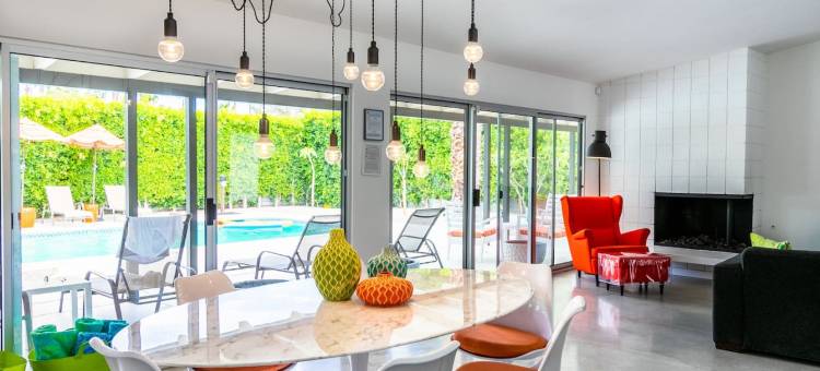 The Popsicle House | Sweet Mid Century Modern Home图片