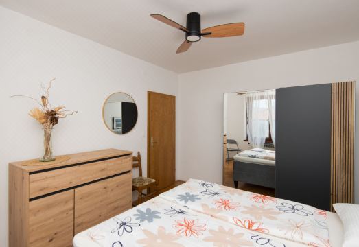 Maras Hotel Overview