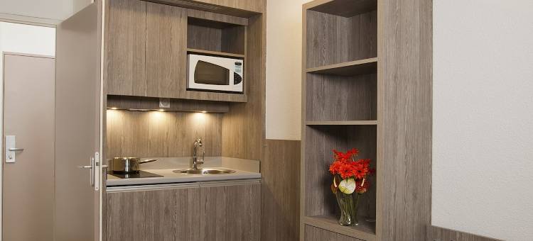 兰斯克莱马来塞祖尔阿菲尔酒店(Séjours & Affaires Reims Clairmarais)图片