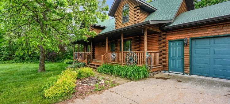 威斯康星拉皮兹瓦泽查旅馆(Wazeecha Lodge in Wisconsin Rapids)图片