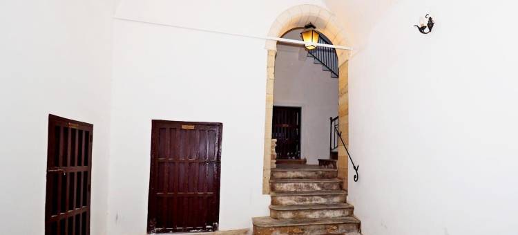 托拉尔多广场弗朗奇雅旅馆(Palazzo Toraldo di Francia)图片