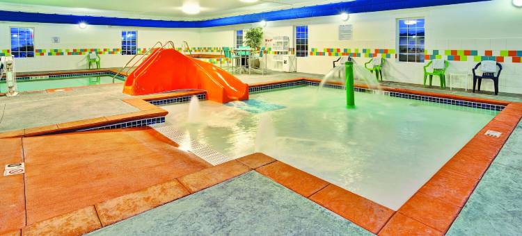 罗切斯特梅奥诊所南拉昆塔温德姆套房酒店(La Quinta Inn & Suites by Wyndham Rochester Mayo Clinic S)图片