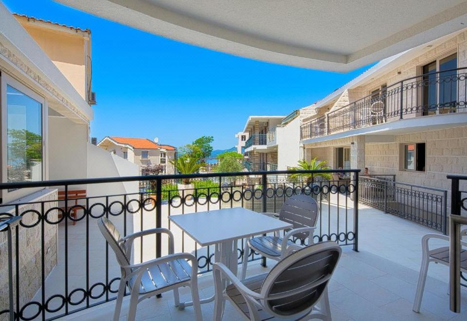 Apartments Jovan Hotel Overview