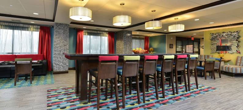 爱荷华城/大学区欢朋酒店(Hampton Inn Iowa City/University Area)图片