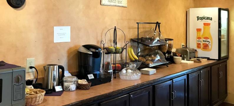 维恩布鲁克酒店(Waynebrook Inn)图片