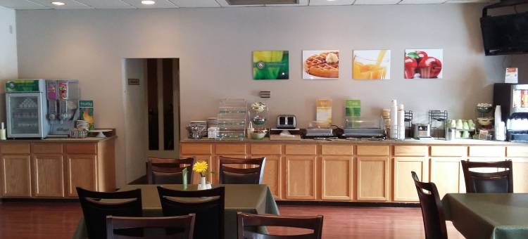 埃斯卡纳巴北品质酒店及套房(Quality Inn & Suites Escanaba North)图片