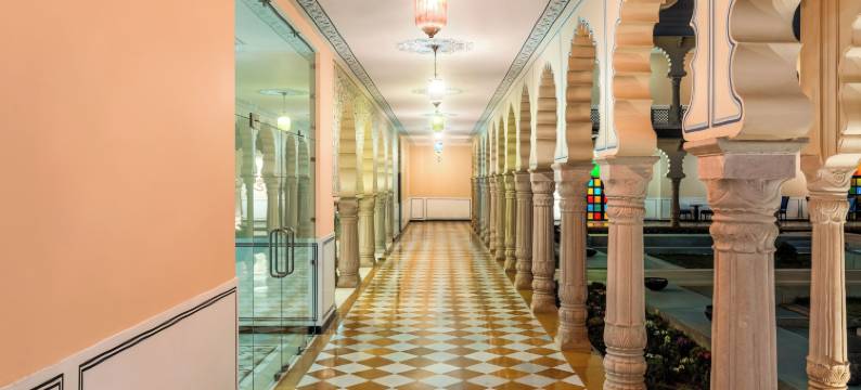 凯萨尔巴格宫殿(Kesarbagh Palace)图片