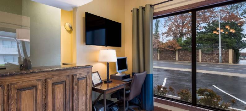 胜者圈贝斯特韦斯特酒店(Best Western Winners Circle)图片