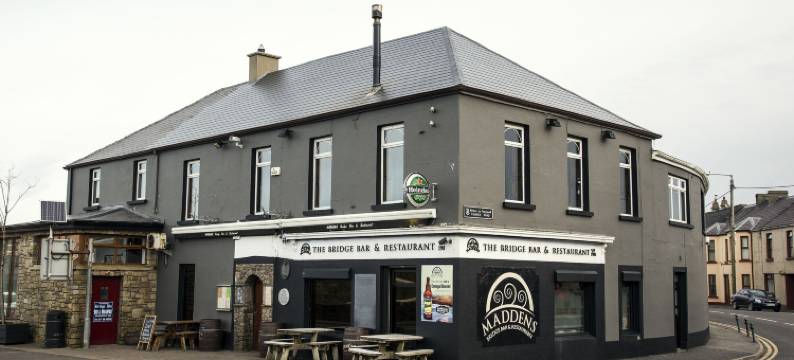 马登斯桥酒吧旅馆(Maddens Bridge Bar & Guesthouse)图片