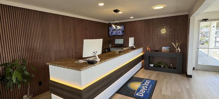 温德姆戴斯酒店-里奇克雷斯特靠近中国湖海军基地(Days Inn by Wyndham Ridgecrest Near China Lake Naval Station)图片