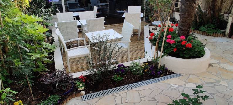 布鲁特罗吉思酒店(Logis Hôtel les Bleuets)图片