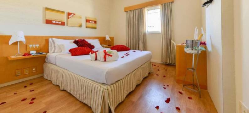 卡尔顿广场猴面包树(Carlton Plaza Baobá)图片