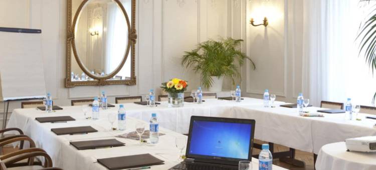 皇家圣玛特罗吉斯之家酒店(Logis Hotel Royal Saint-Mart)图片