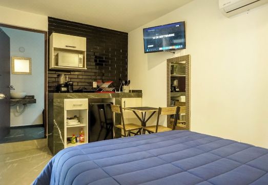 Executive Lofts Morales Park Hotel Overview