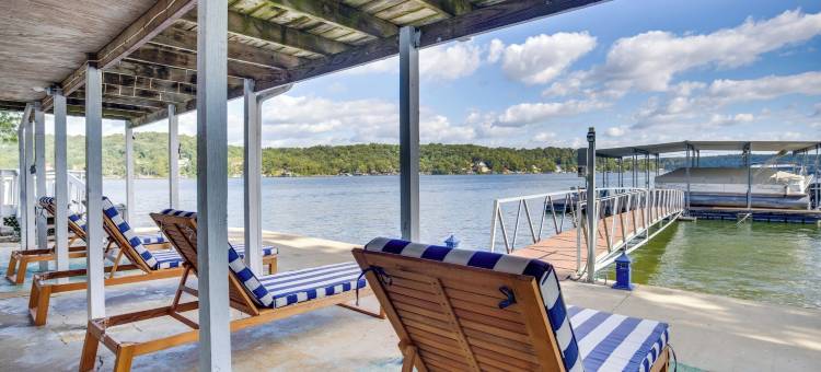Lake Ozarks度假屋的湖景小屋(Lake View Cottage: Lake Ozarks Getaway)图片