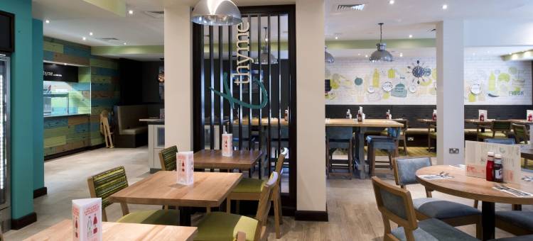蒙茅斯高级旅社(Premier Inn Monmouth)图片